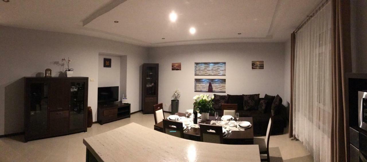 Apartment Family คราคูฟ ภายนอก รูปภาพ